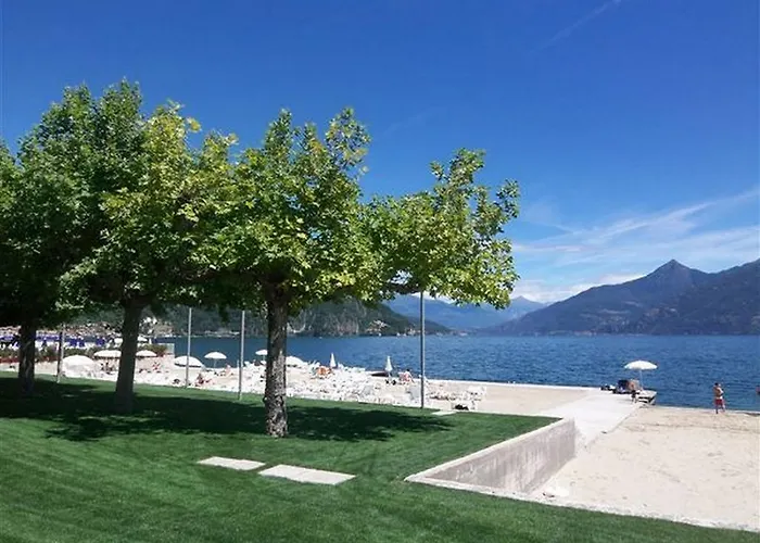 La Perla Di Sonenga - Giardino 메나지오