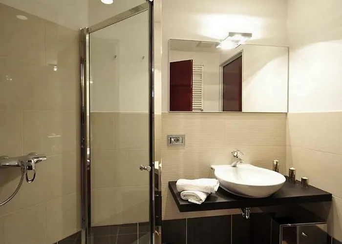 La Perla Di Sonenga - Giardino 아파트 *