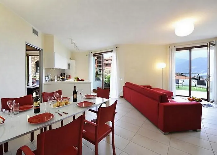 아파트 La Perla Di Sonenga - Giardino 메나지오